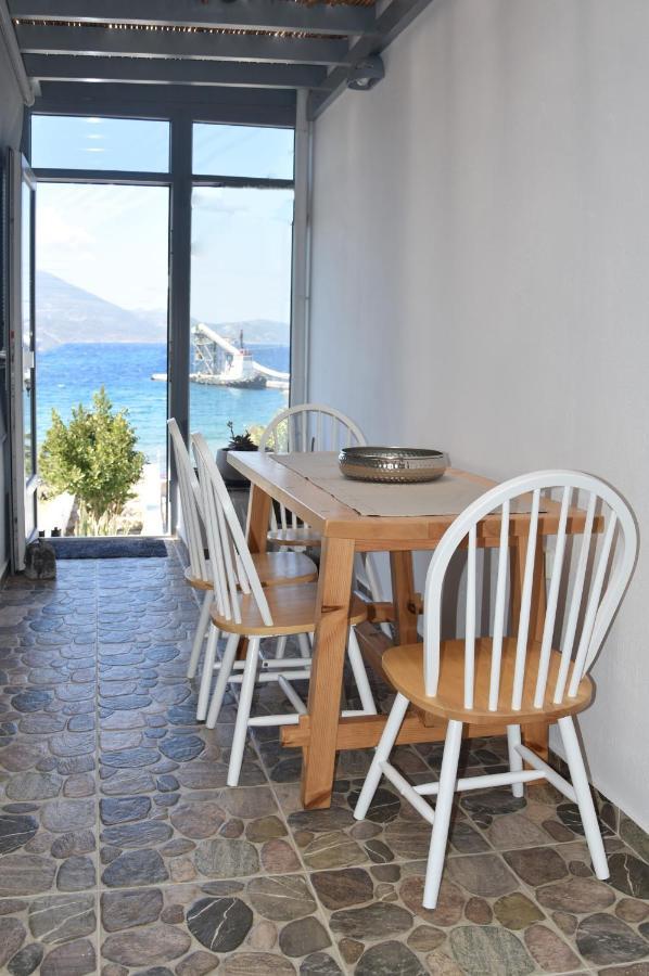 Nelleas Home Αδάμας Εξωτερικό φωτογραφία
