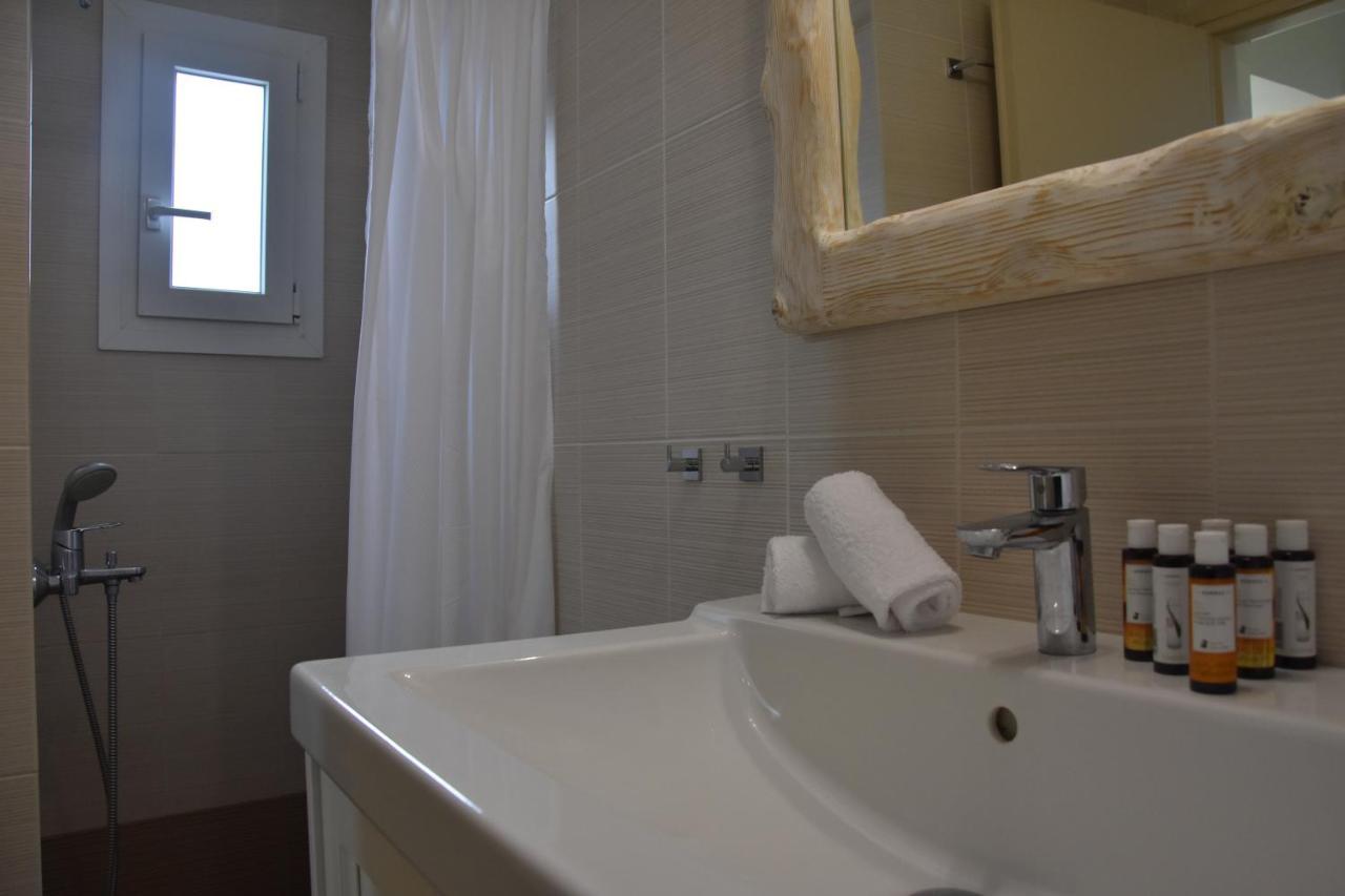Nelleas Home Αδάμας Εξωτερικό φωτογραφία